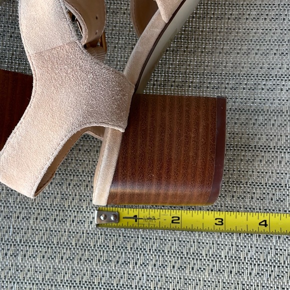 J Crew Three Strap Stacked Heel Sandals in Suede Pale Mocha Size 9 - Picture 12 of 12